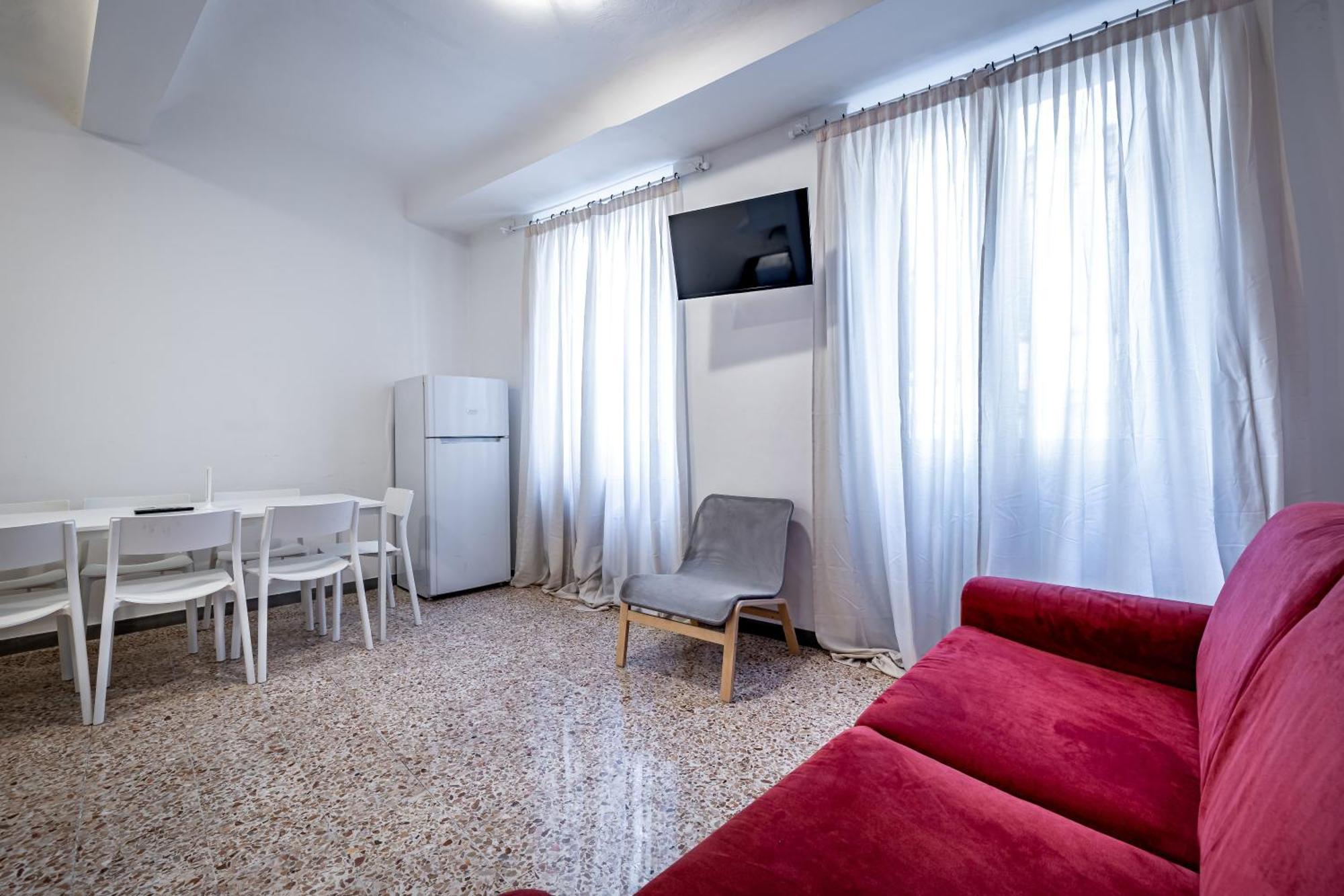 Yid Agnolo Three Bedroom In Apartamento *