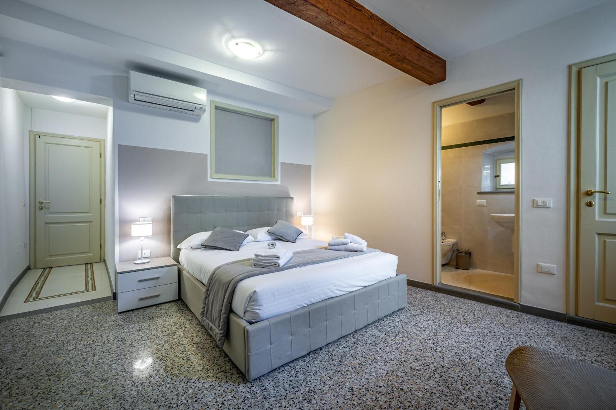 Yid Agnolo Three Bedroom In Florencia